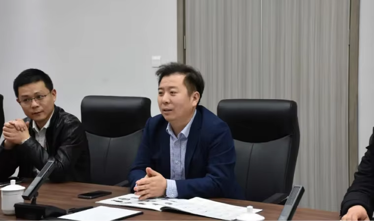 中国激光设备突破技术垄断，交易价格下调50%，中国制造惠及全球